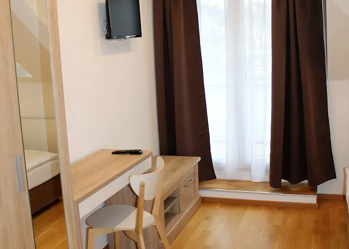 Hotel Stern - Self Check-in 3*