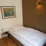 Stern - Self Check-in Отель Дюссельдорф