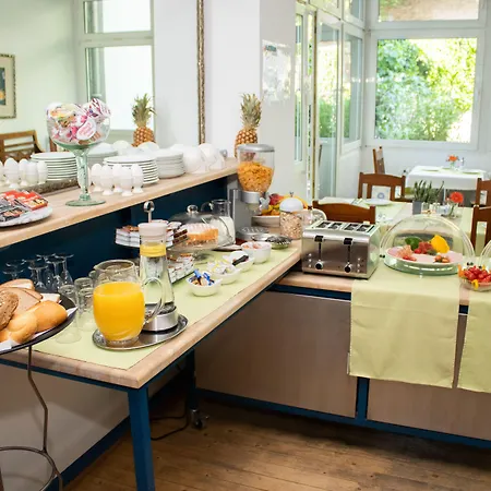 Stern - Self Check-in 3*