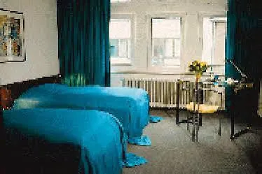 Stern - Self Check-in Hotel