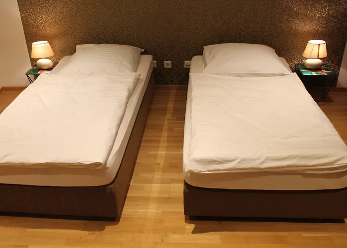 Stern - Self Check-in Hotel 3*