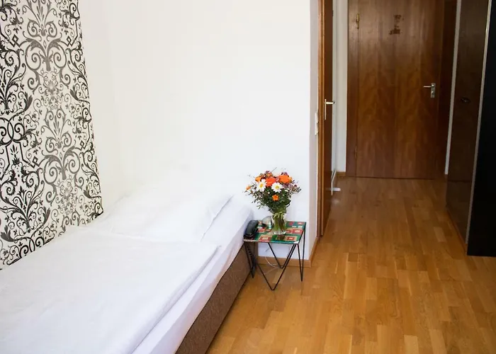 Stern - Self Check-in 3*