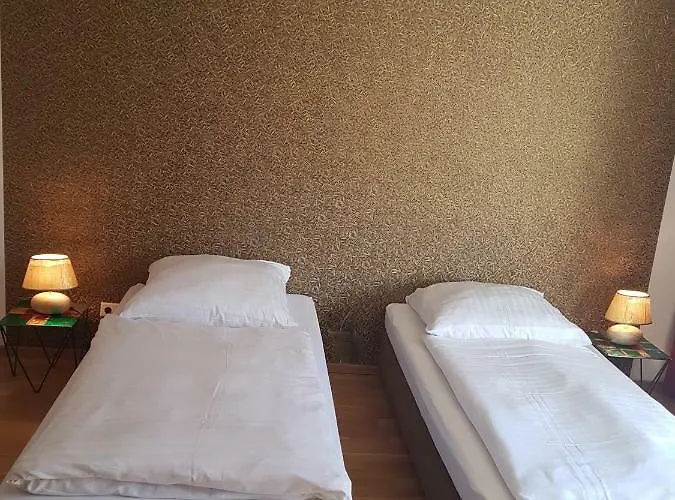 Stern - Self Check-in Hotel