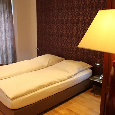 Stern - Self Check-in 3* Düsseldorf