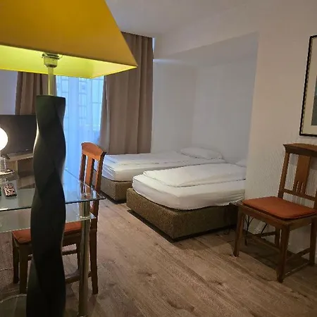 Stern - Self Check-in فندق