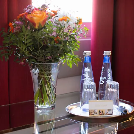 فندق Stern - Self Check-in 3*