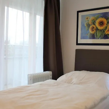 Stern - Self Check-in 3* دوسلدورف