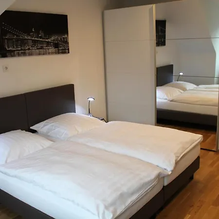 Stern - Self Check-in دوسلدورف