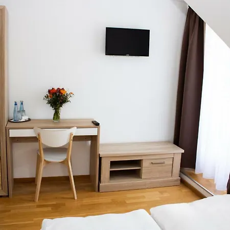 Stern - Self Check-in 3* دوسلدورف